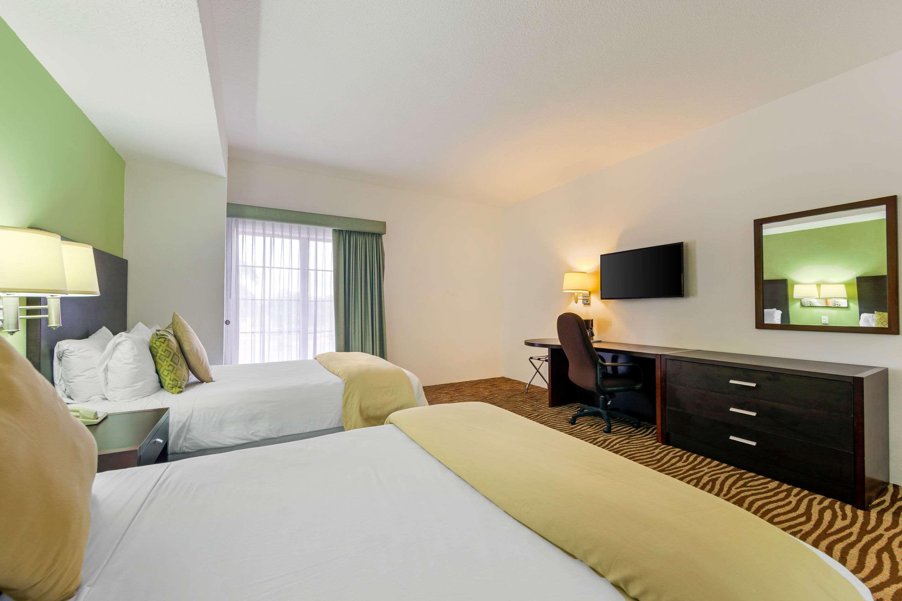 Quality Inn Nuevo Laredo Buitenkant foto